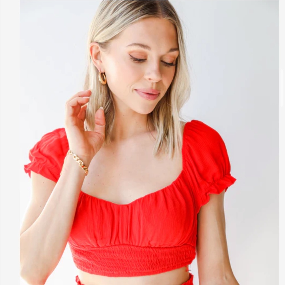 Dress up boutique red crop top large